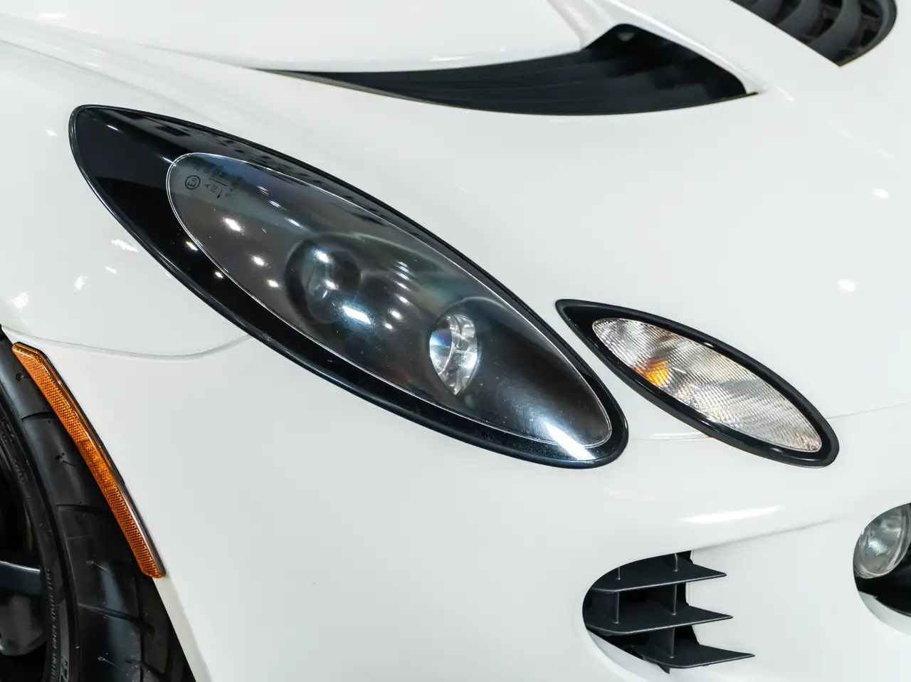 Lotus Elise снимка Lotus Elise