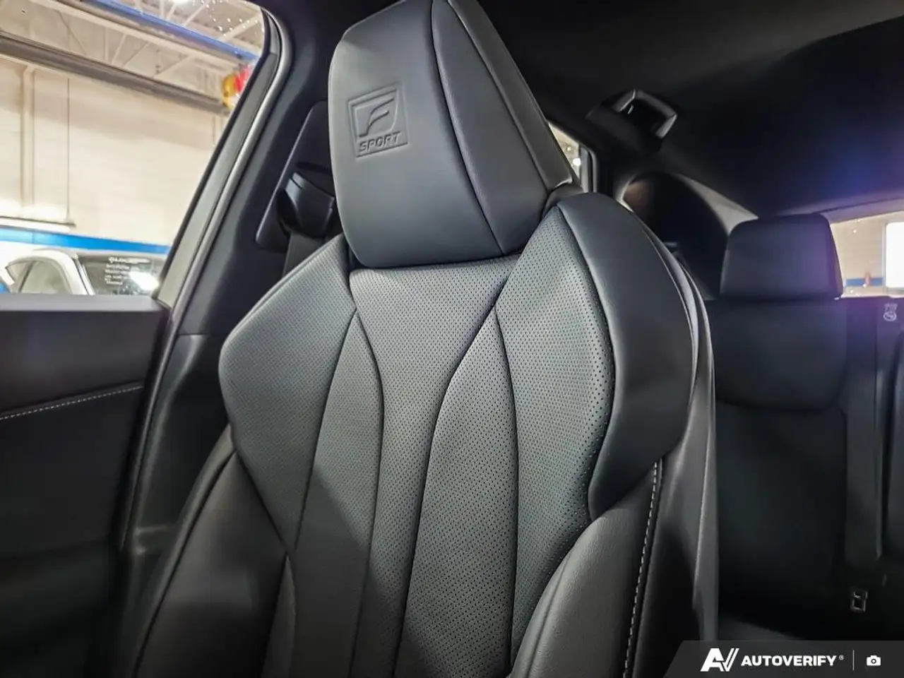 Lexus NX снимка Lexus NX