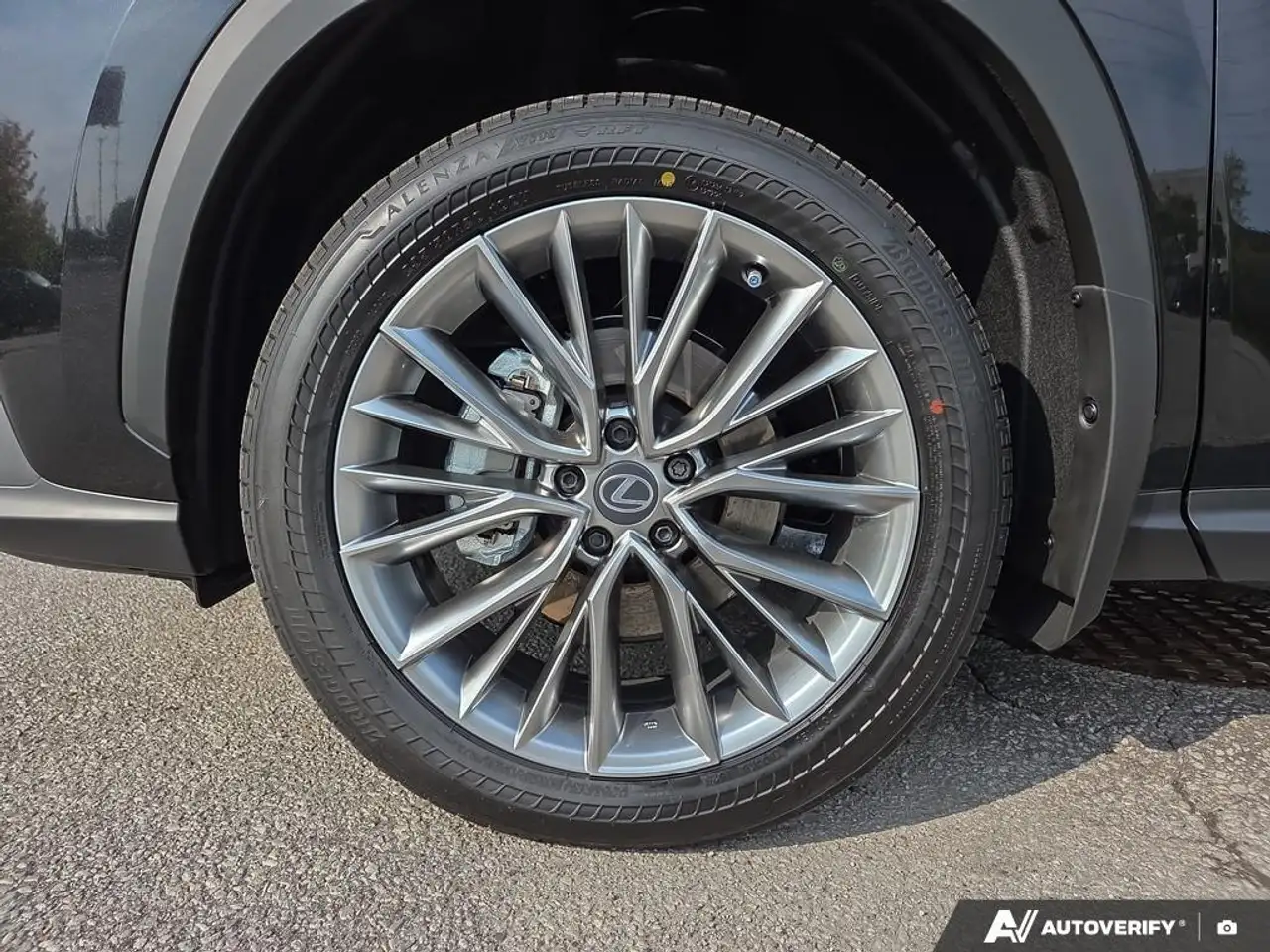 Lexus NX снимка Lexus NX