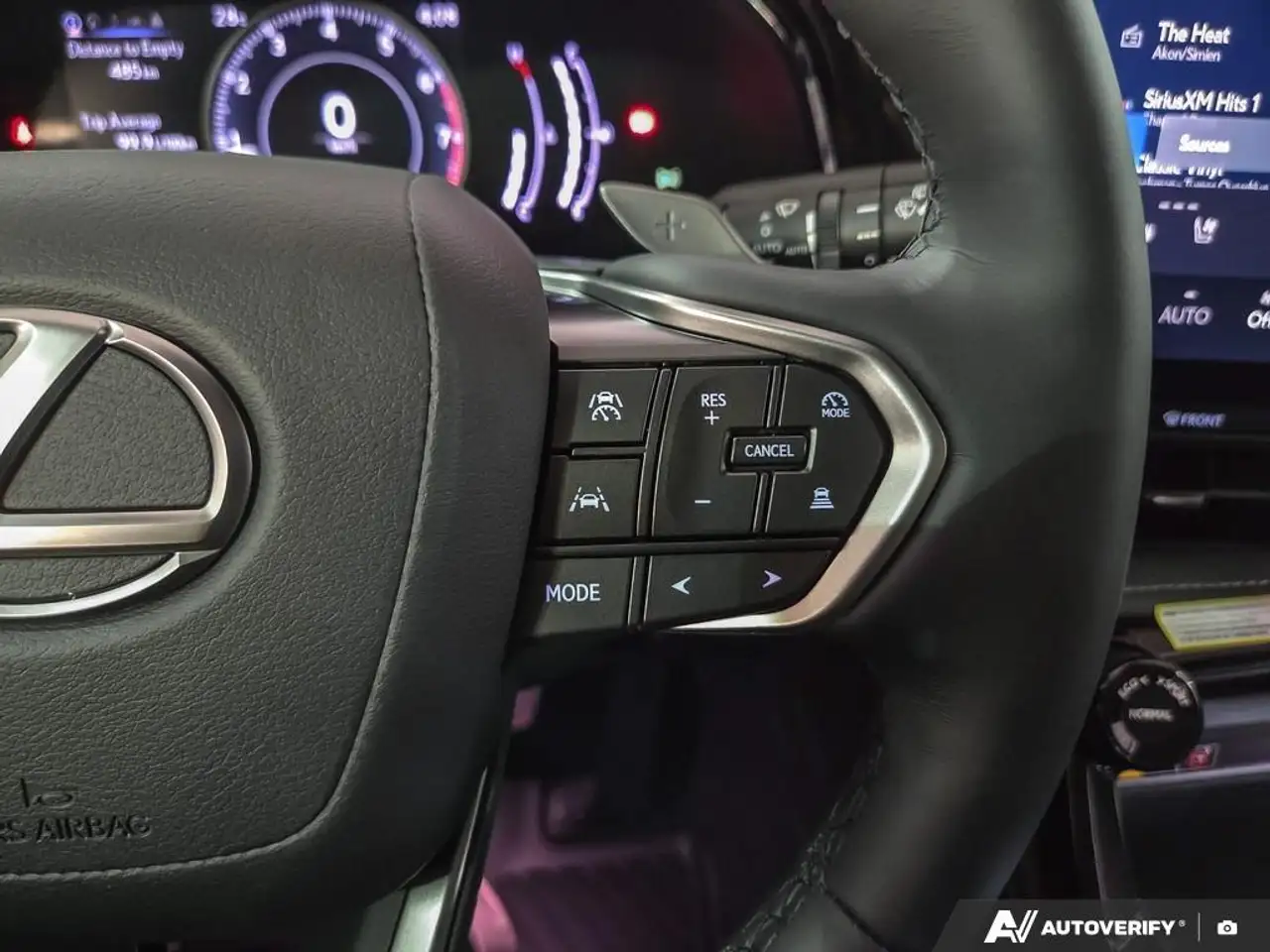 Lexus NX снимка Lexus NX