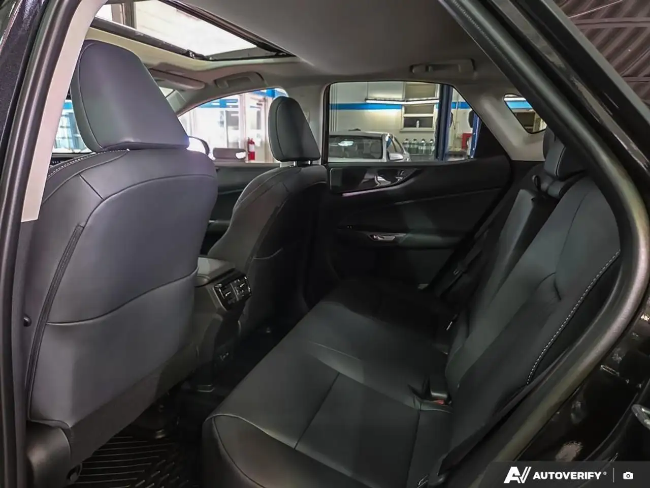 Lexus NX снимка Lexus NX