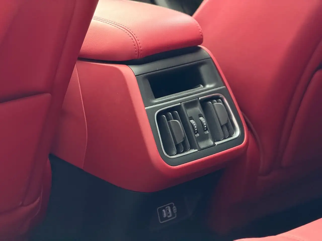 Maserati Grecale снимка Maserati Grecale