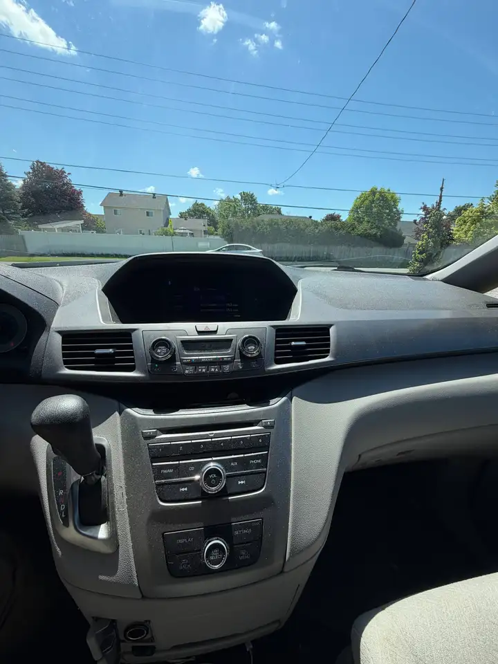 Honda Odyssey снимка Honda Odyssey
