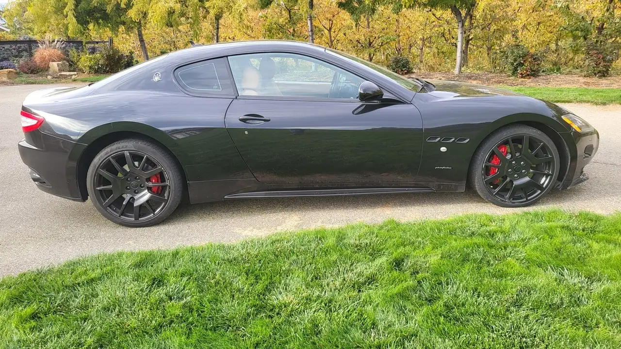 Maserati GranTurismo снимка Maserati GranTurismo