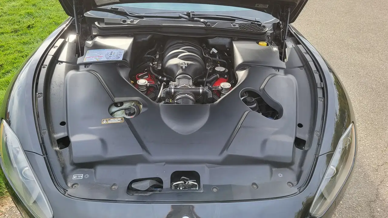 Maserati GranTurismo снимка Maserati GranTurismo
