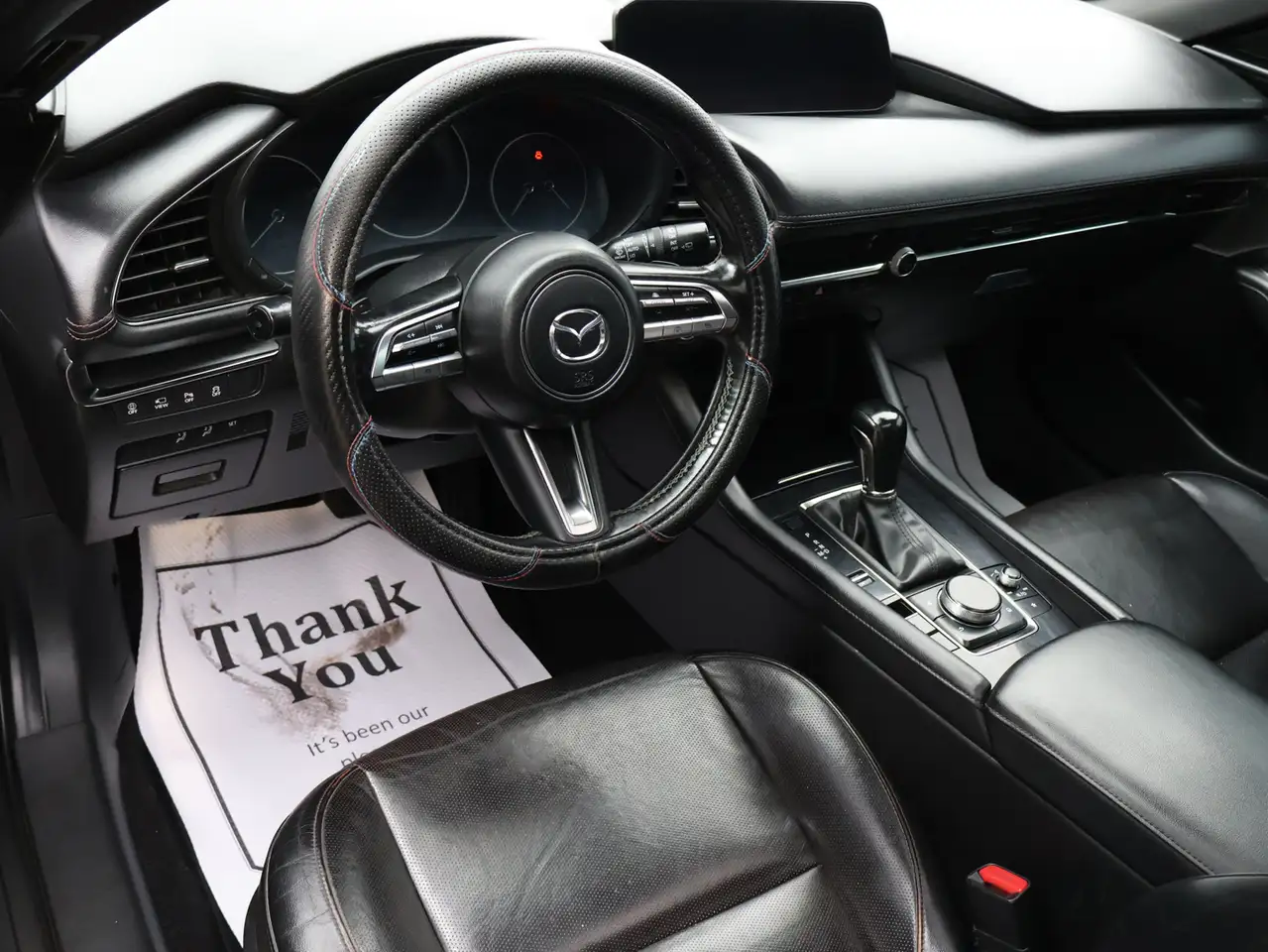 Mazda 3 снимка Mazda 3