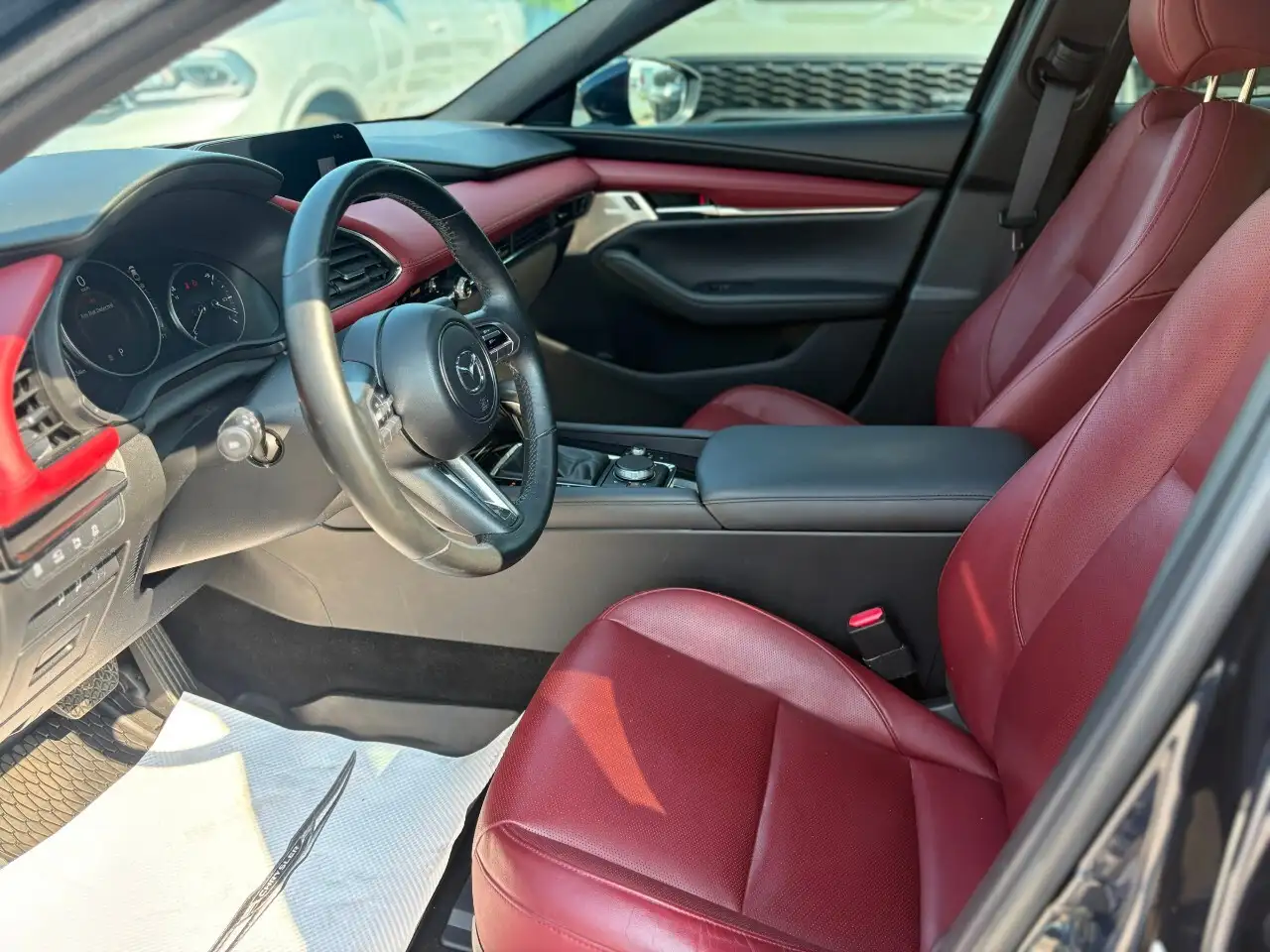 Mazda 3 снимка Mazda 3
