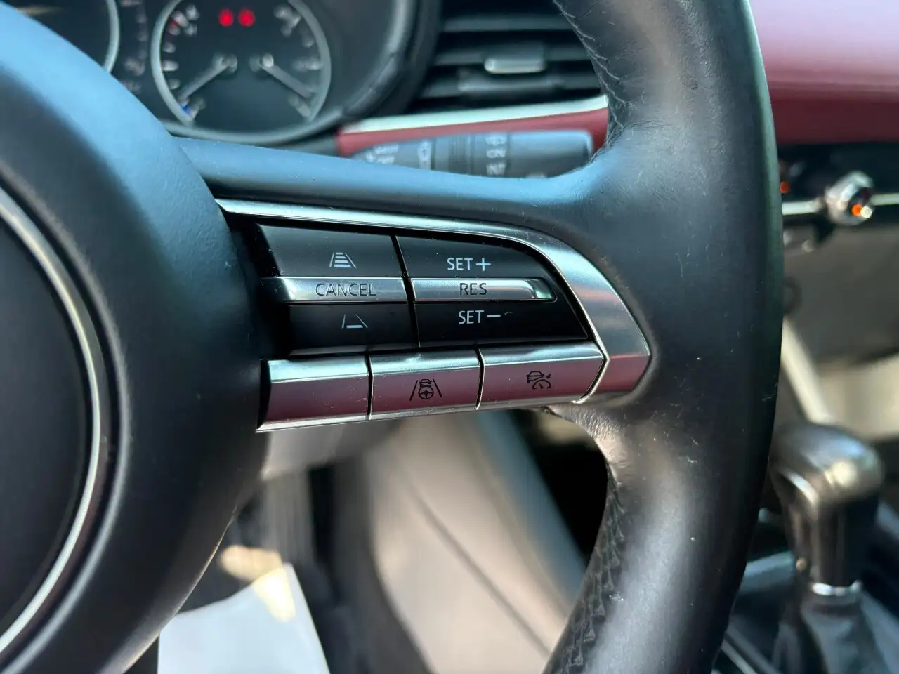 Mazda 3 снимка Mazda 3