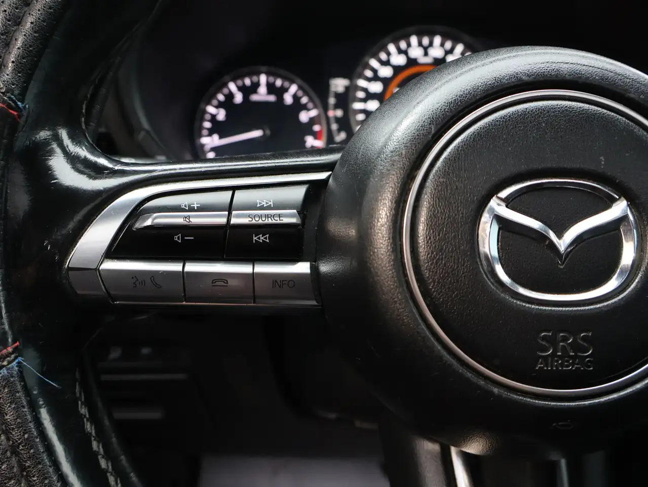 Mazda 3 снимка Mazda 3