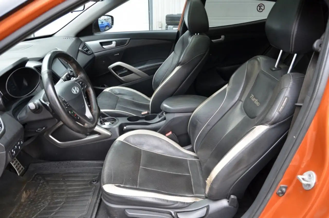 Hyundai VELOSTER снимка Hyundai VELOSTER