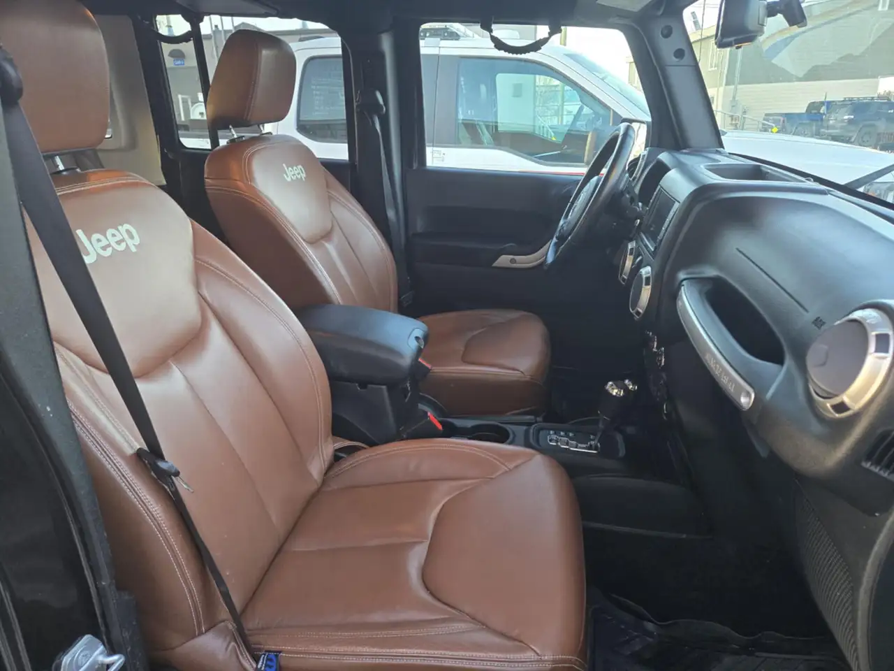 Jeep Wrangler снимка Jeep Wrangler