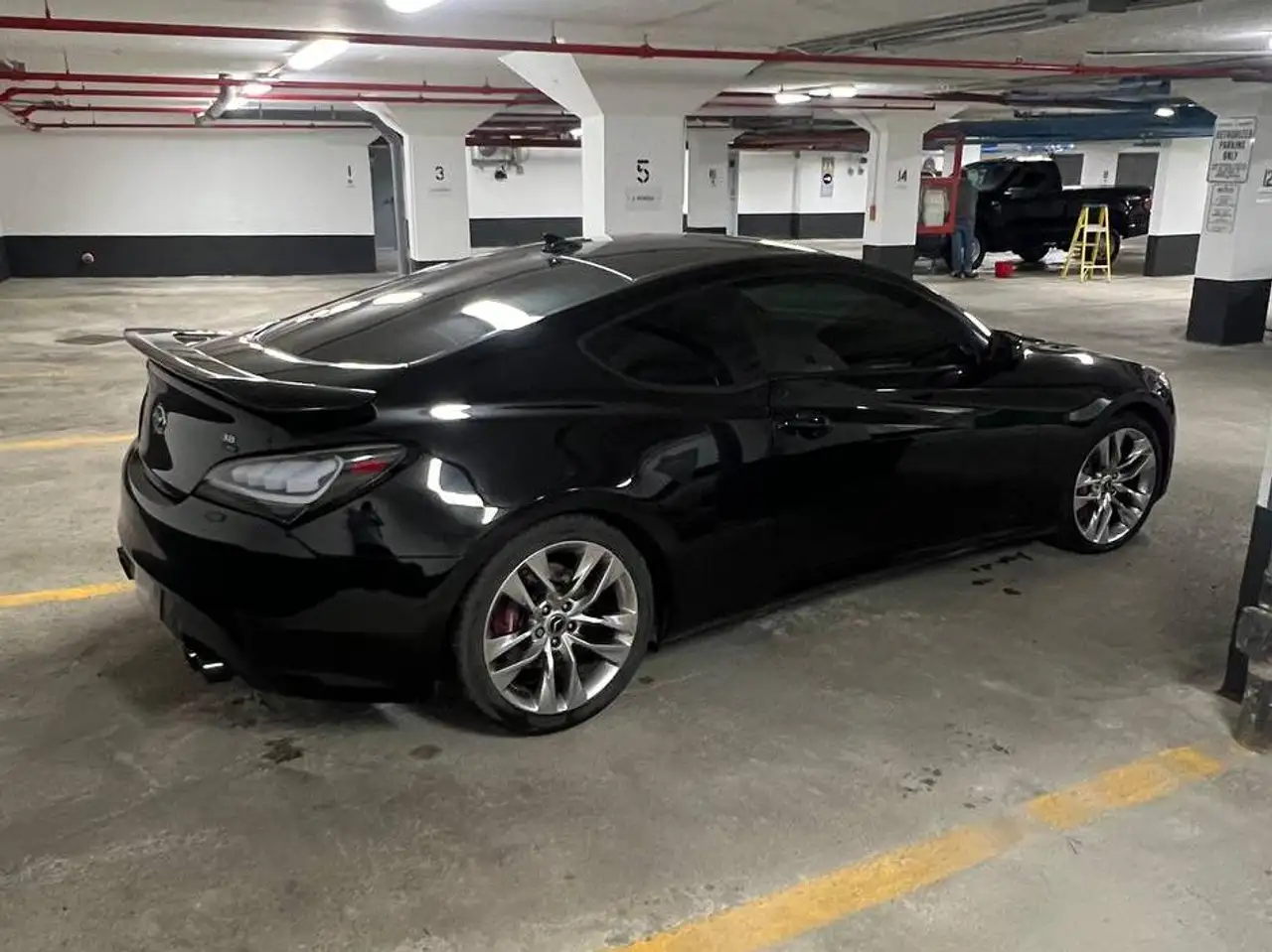 Hyundai Genesis Coupe снимка Hyundai Genesis Coupe