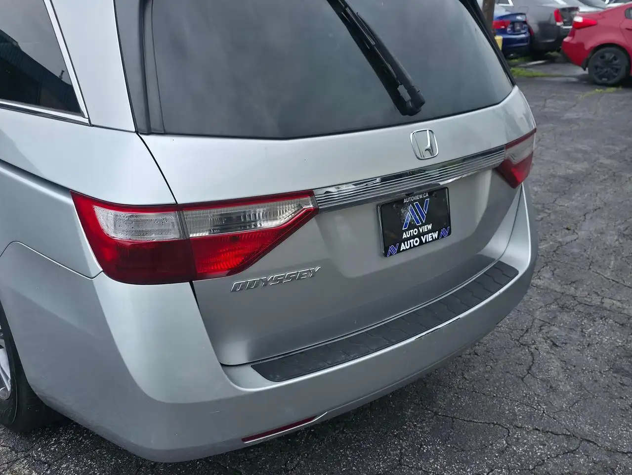 Honda Odyssey снимка Honda Odyssey