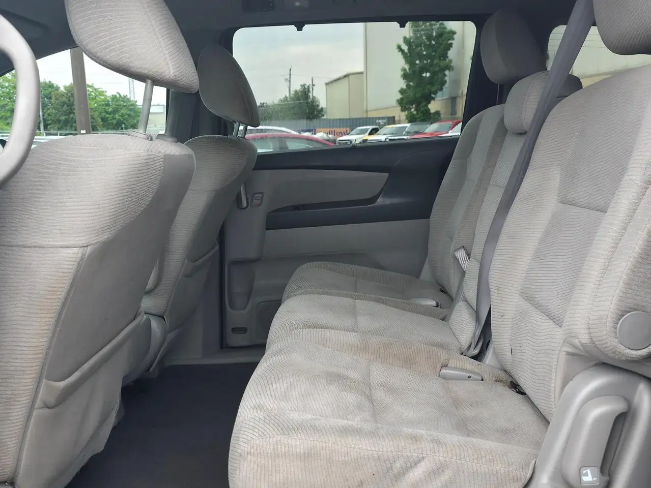 Honda Odyssey снимка Honda Odyssey