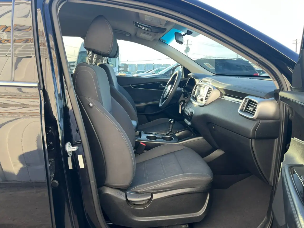 Kia Sorento photo Kia Sorento