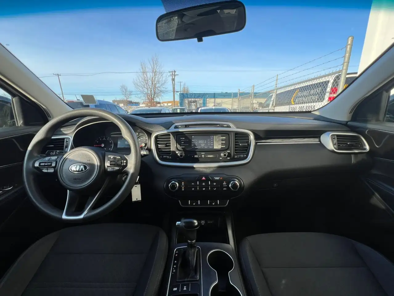 Kia Sorento photo Kia Sorento