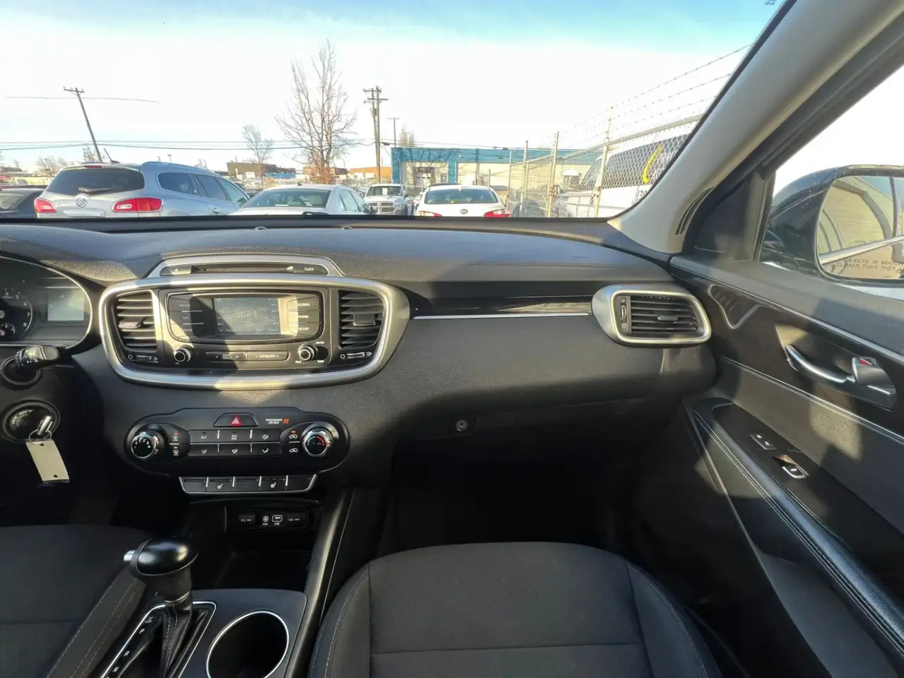 Kia Sorento photo Kia Sorento