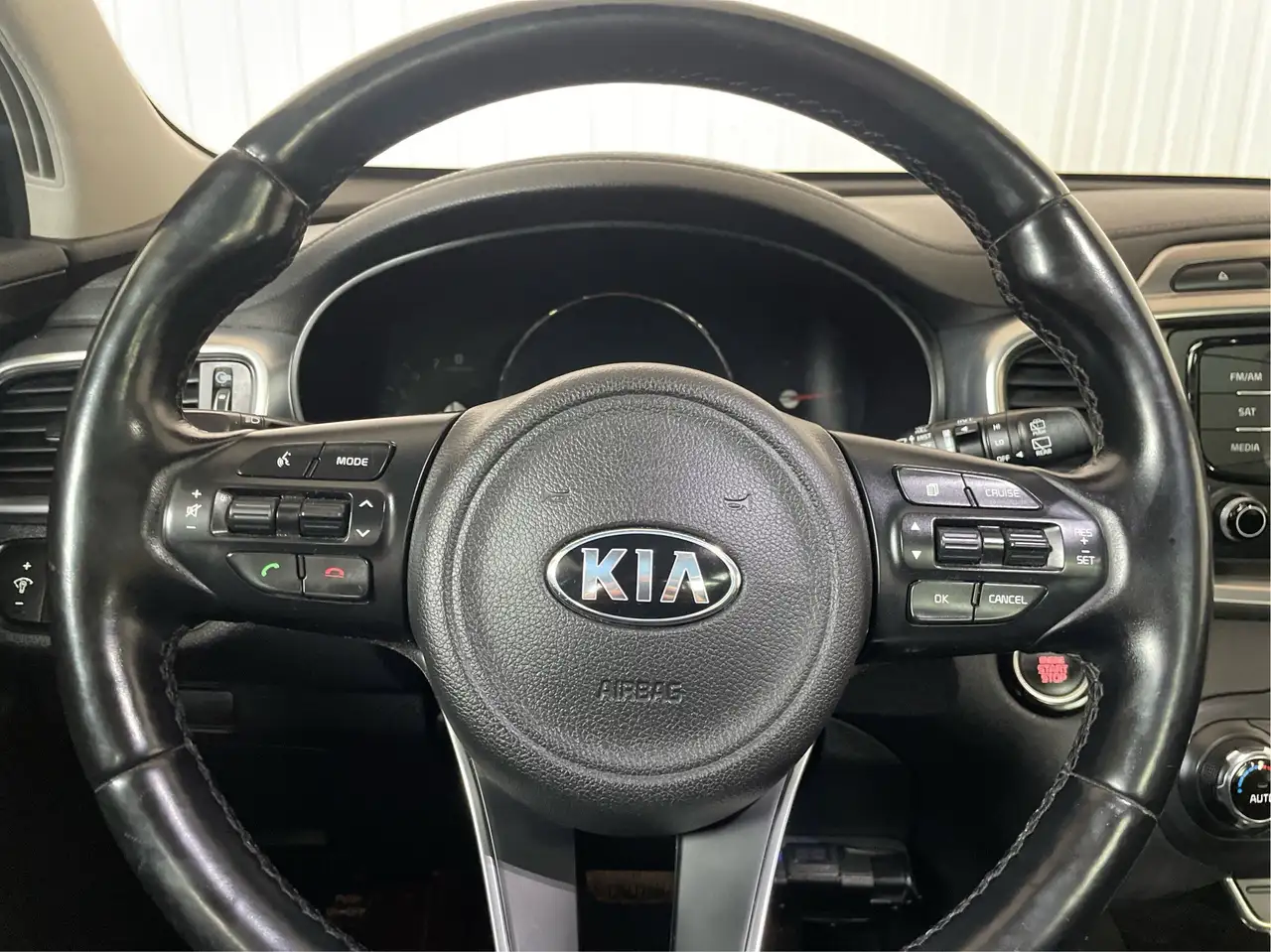 Kia Sorento снимка Kia Sorento