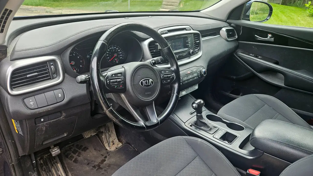 Kia Sorento снимка Kia Sorento