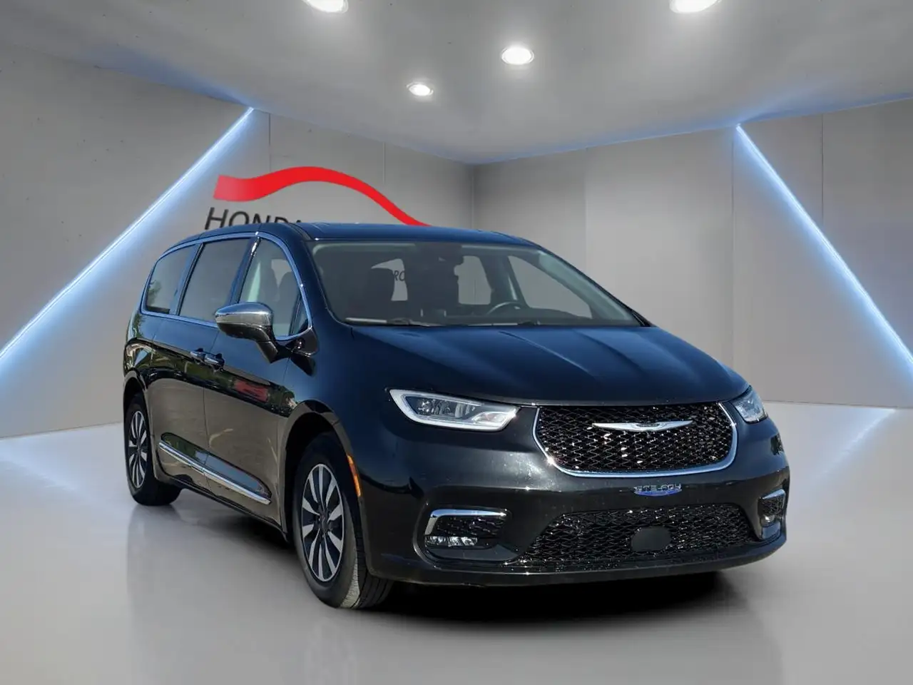 Chrysler Pacifica снимка Chrysler Pacifica