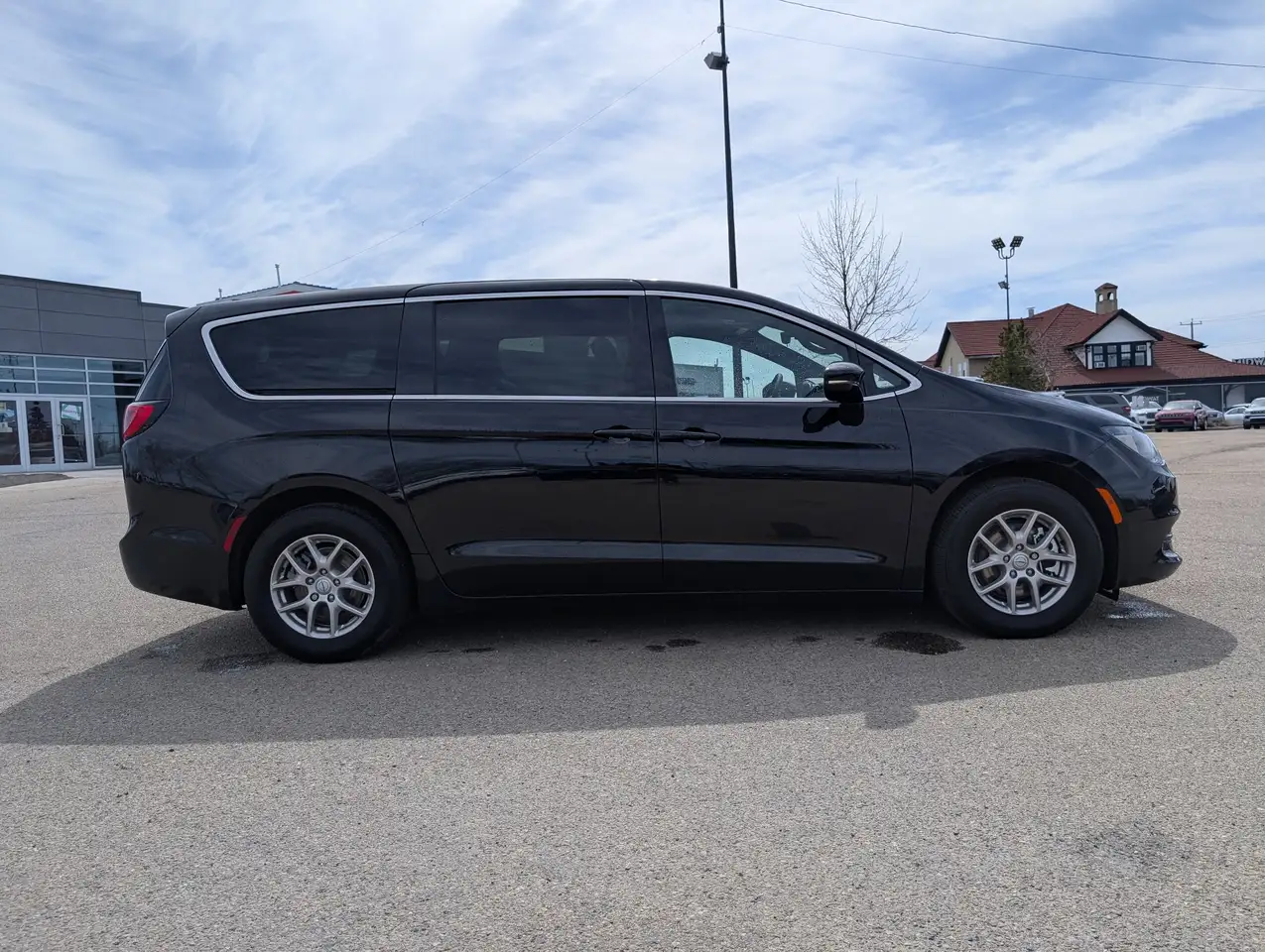 Chrysler Grand Caravan снимка Chrysler Grand Caravan