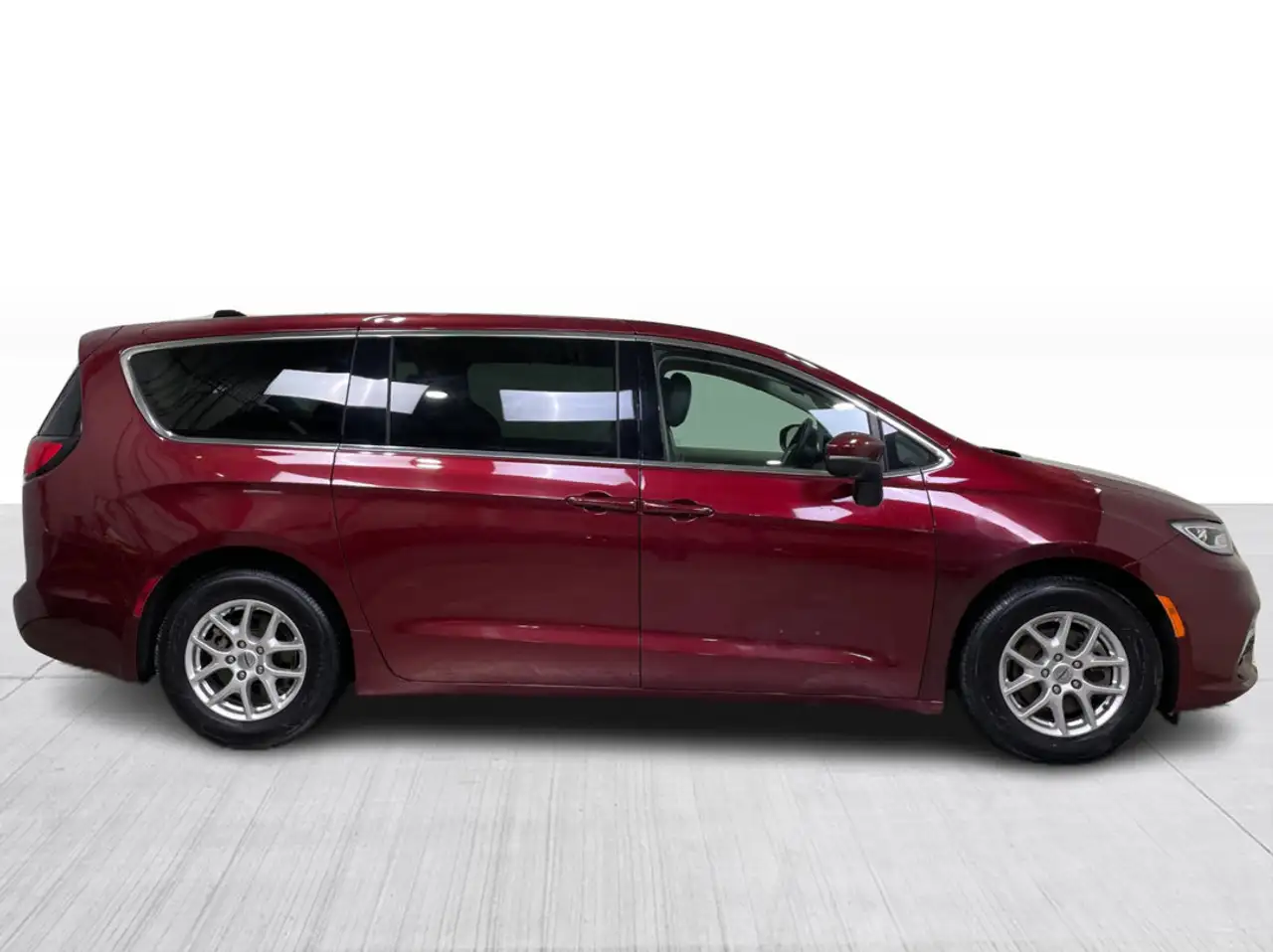 Chrysler Pacifica снимка Chrysler Pacifica
