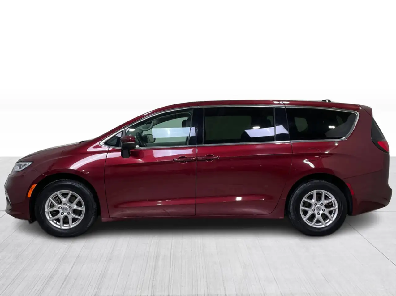 Chrysler Pacifica снимка Chrysler Pacifica