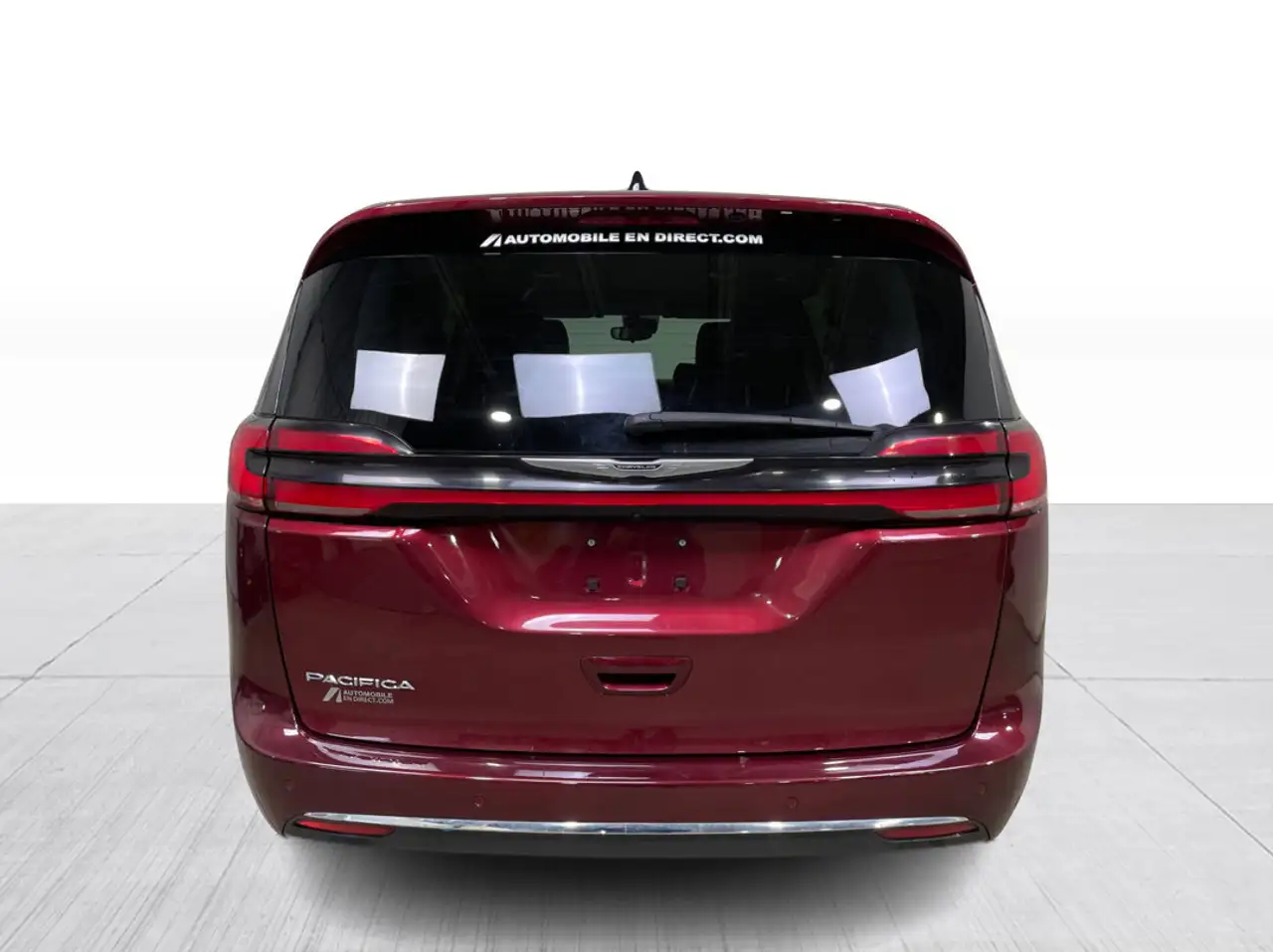 Chrysler Pacifica снимка Chrysler Pacifica