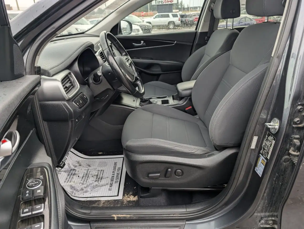 Kia Sorento снимка Kia Sorento