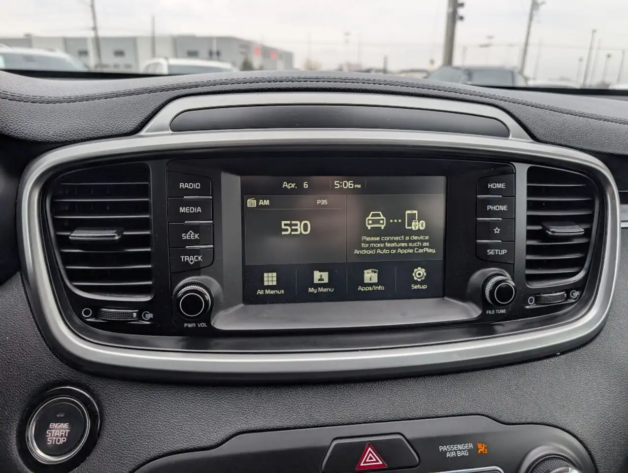 Kia Sorento снимка Kia Sorento