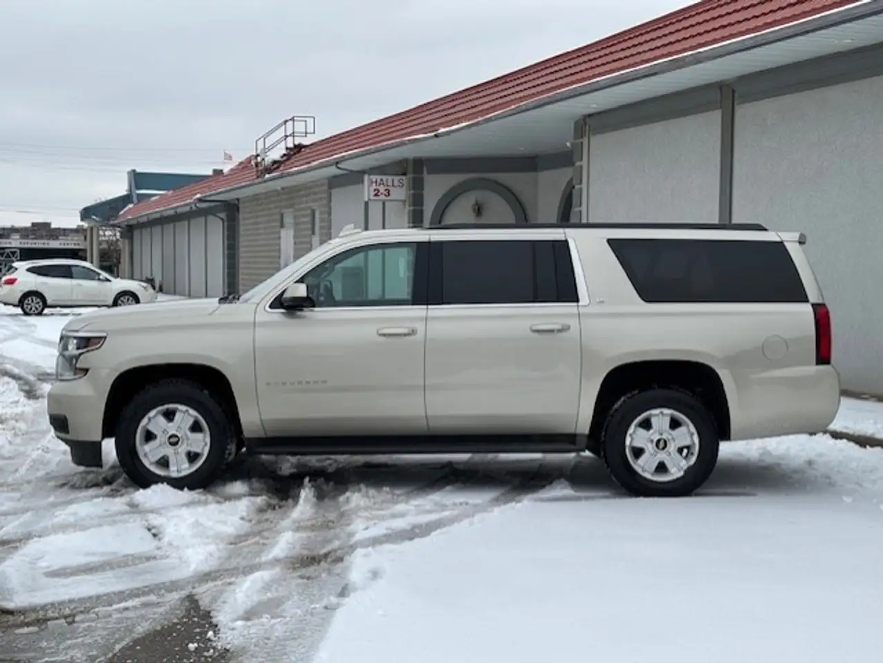 Chevrolet Suburban снимка Chevrolet Suburban