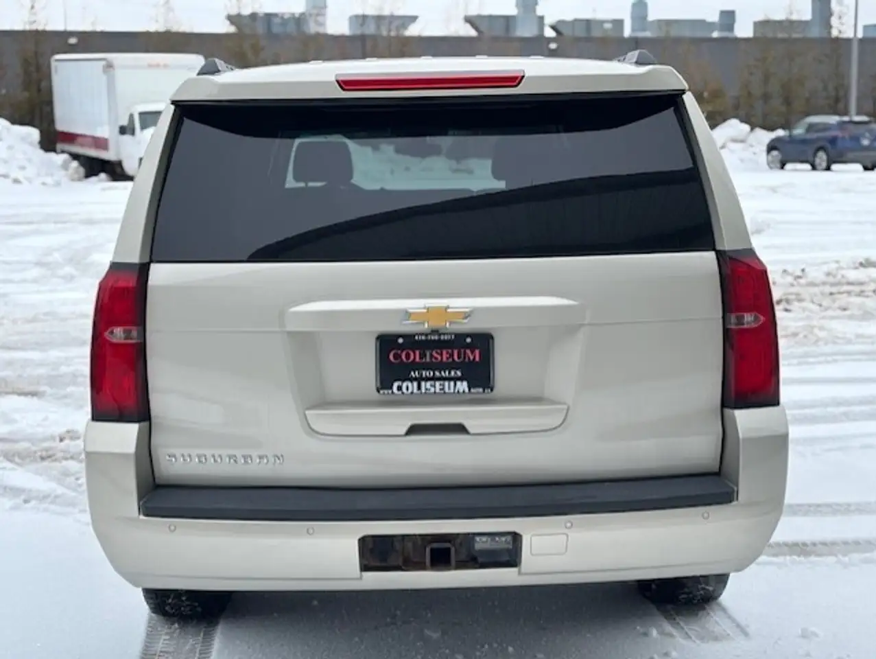Chevrolet Suburban снимка Chevrolet Suburban