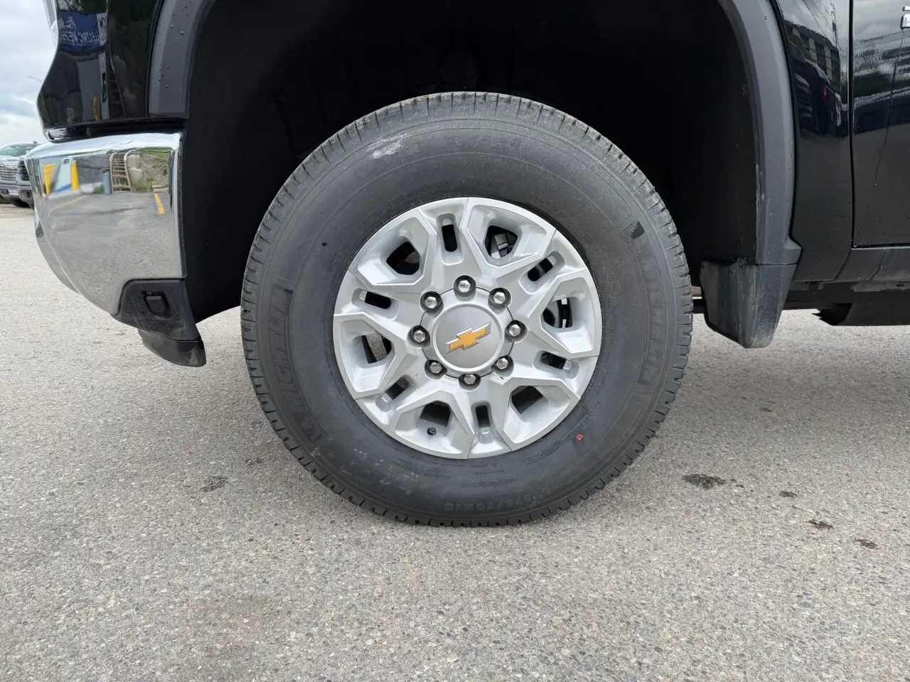Chevrolet Silverado 2500 снимка Chevrolet Silverado 2500