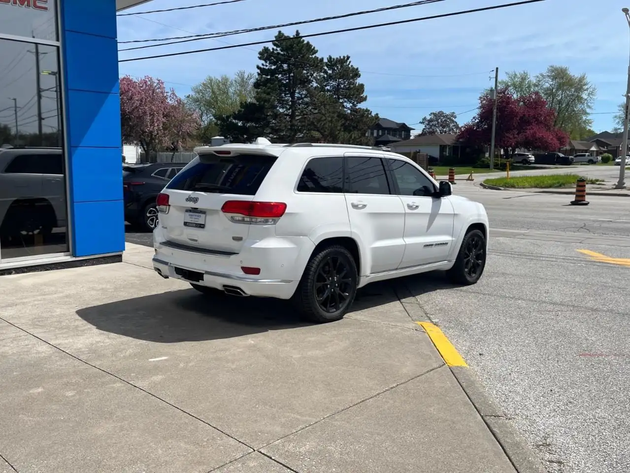 Jeep Grand Cherokee снимка Jeep Grand Cherokee