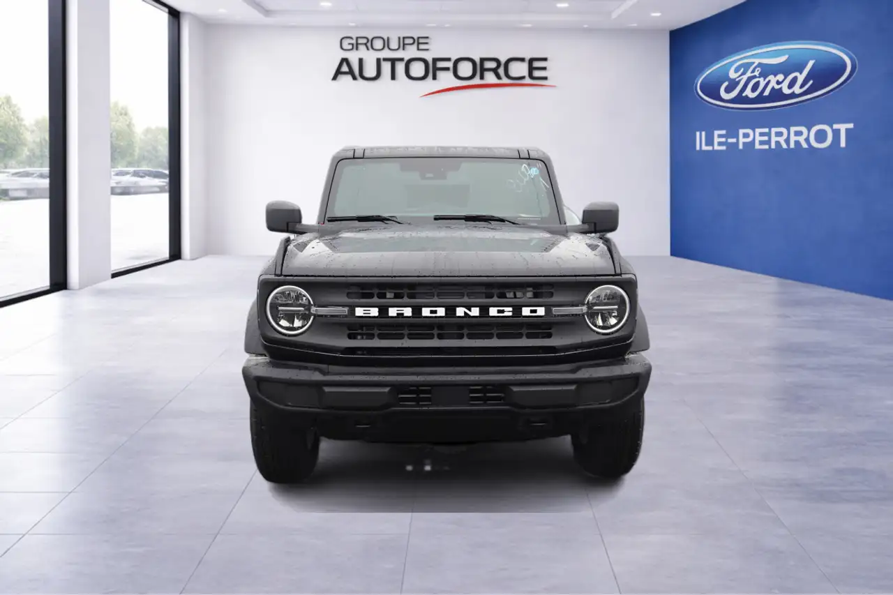 Ford Bronco снимка Ford Bronco