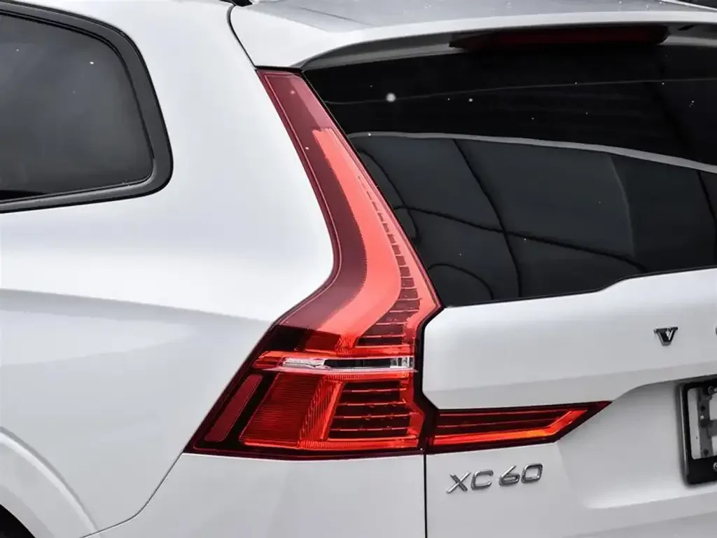 Volvo XC60 снимка Volvo XC60