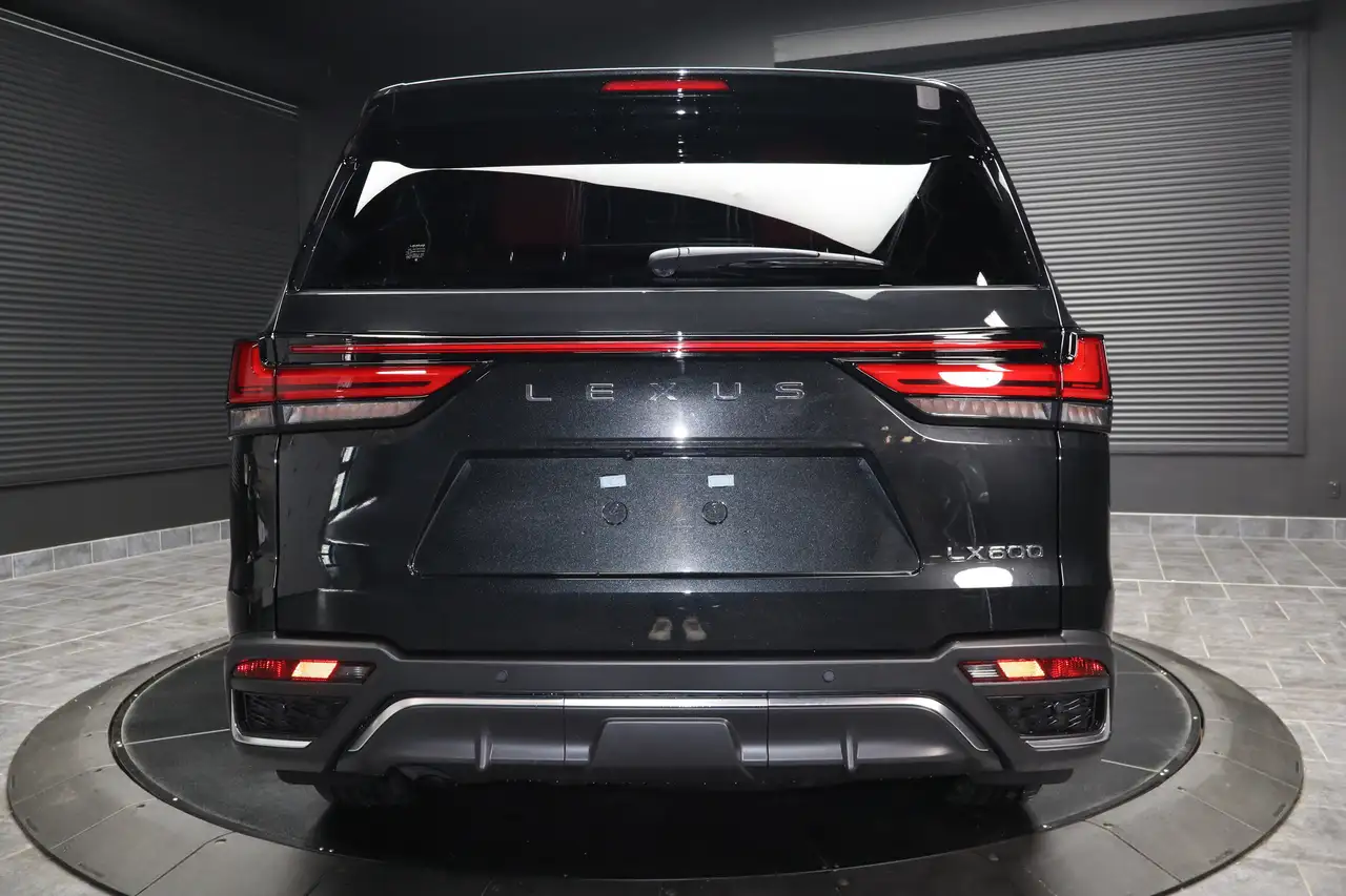 Lexus LX снимка Lexus LX