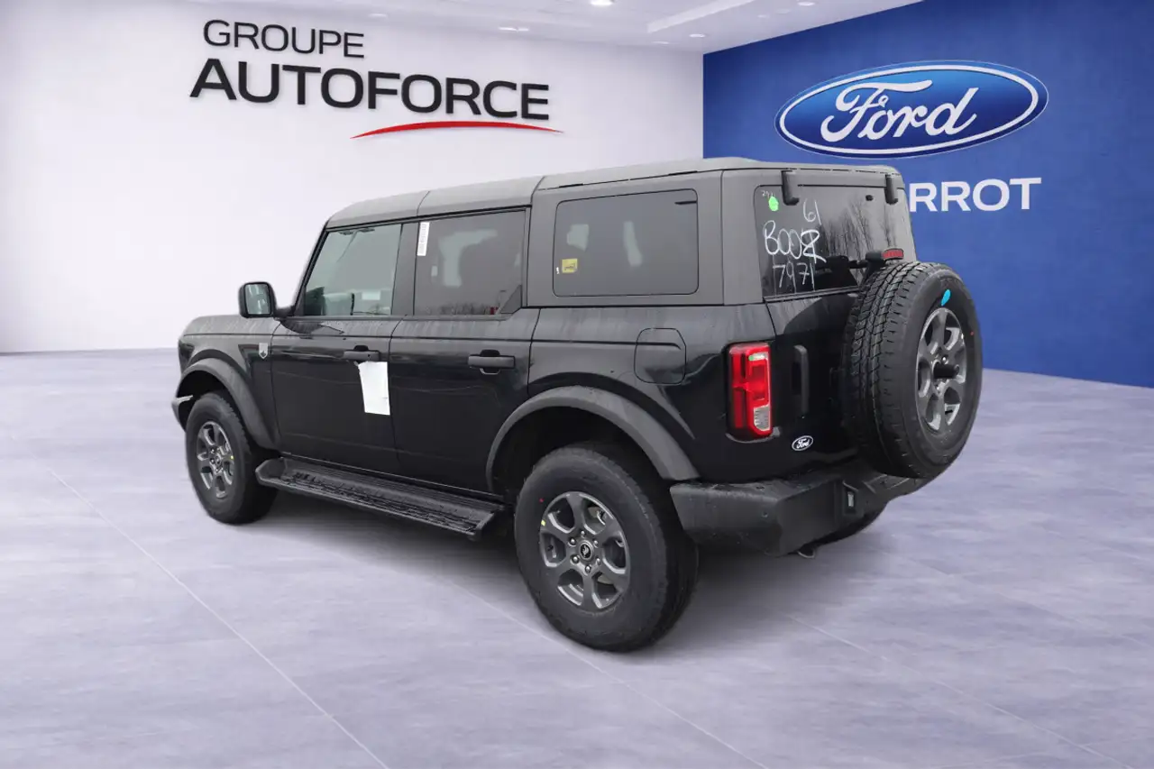 Ford Bronco снимка Ford Bronco