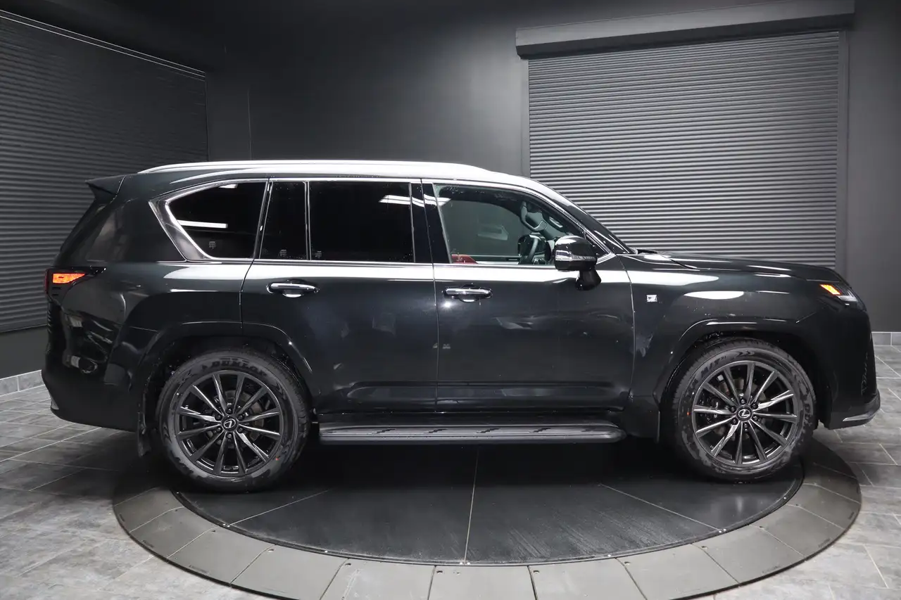 Lexus LX снимка Lexus LX