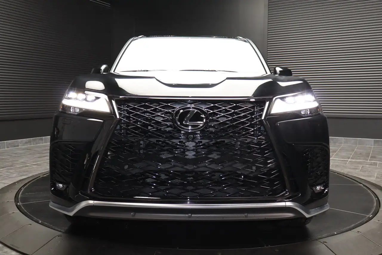 Lexus LX снимка Lexus LX