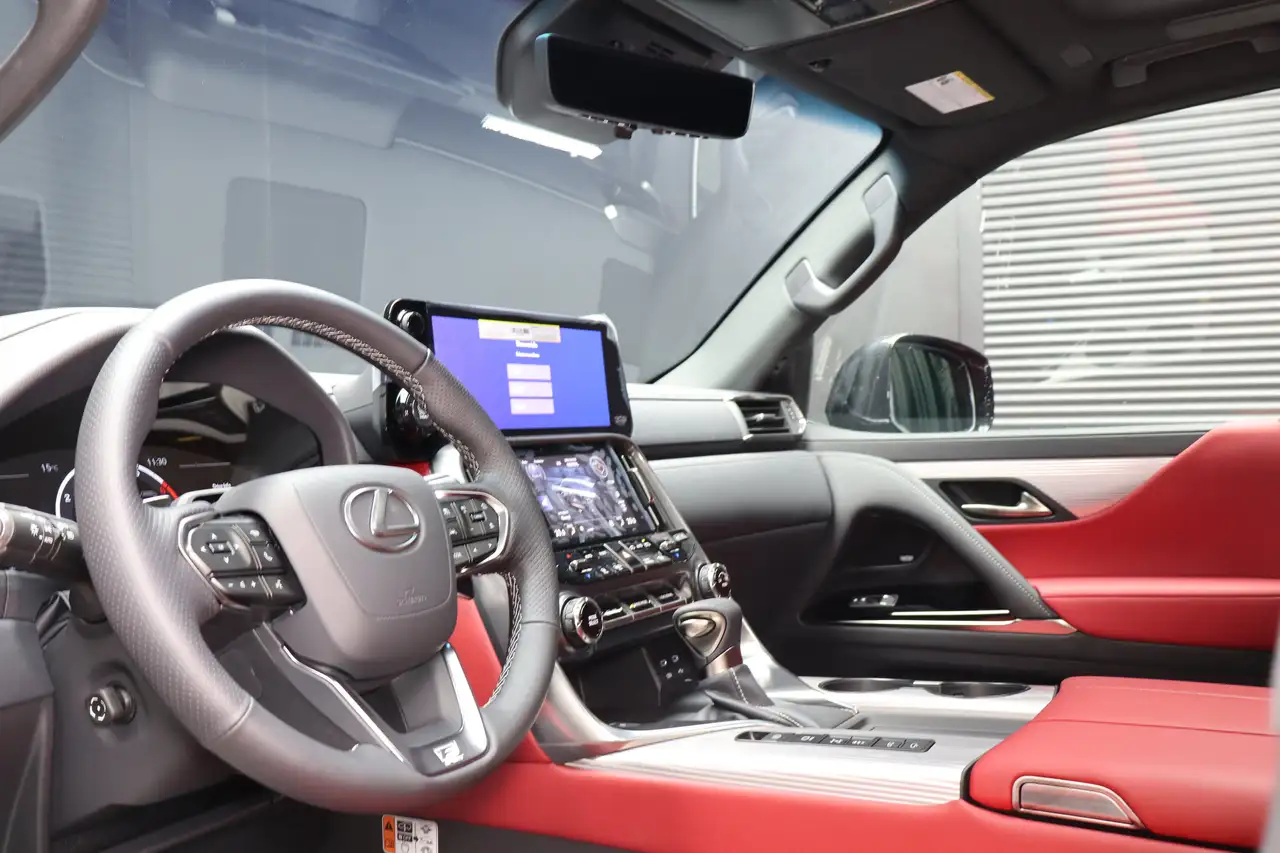 Lexus LX снимка Lexus LX
