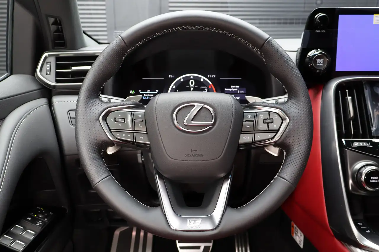 Lexus LX снимка Lexus LX