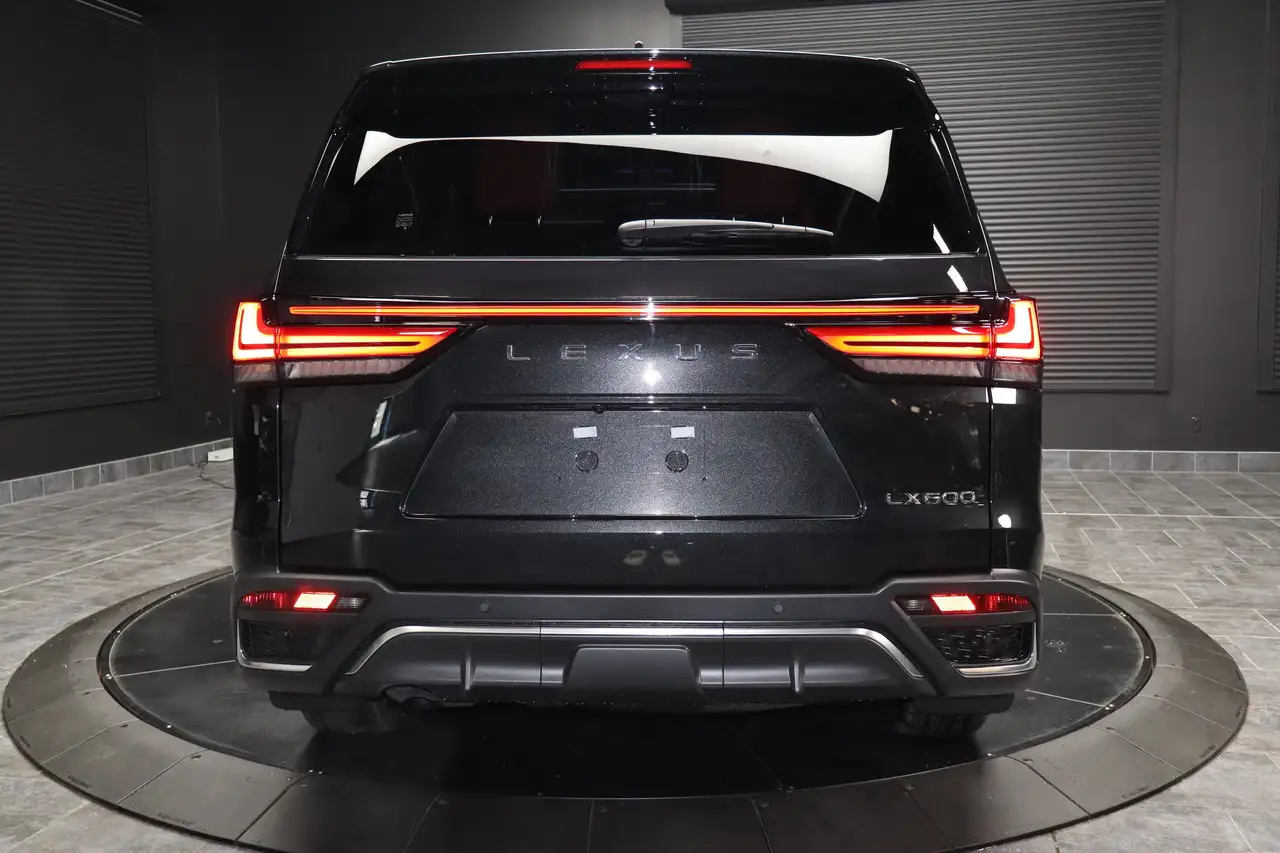 Lexus LX снимка Lexus LX