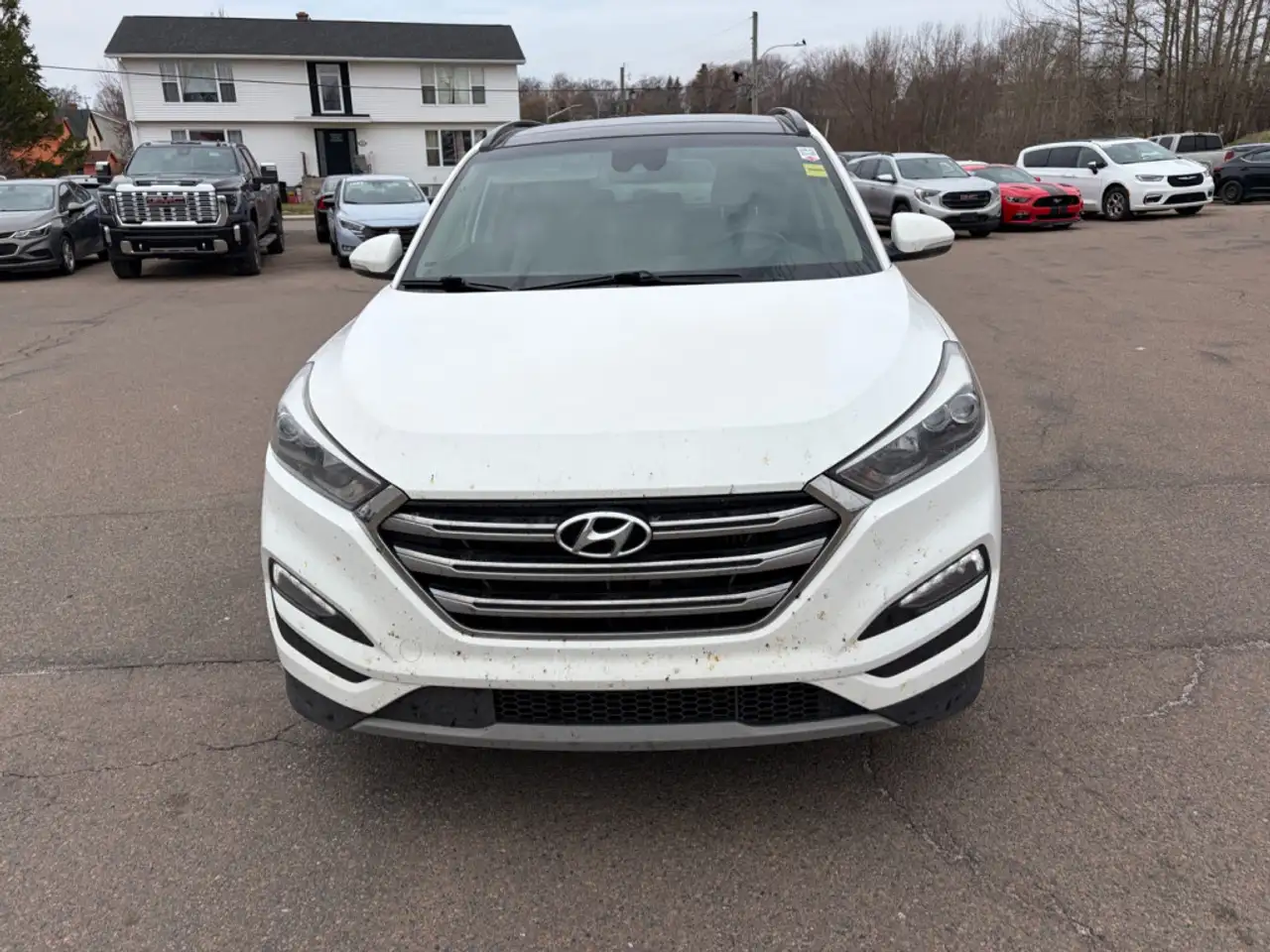 Hyundai TUCSON снимка Hyundai TUCSON