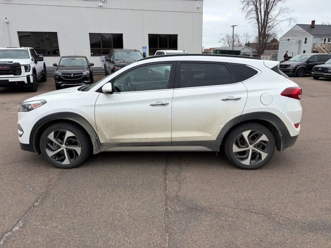 Hyundai TUCSON снимка Hyundai TUCSON