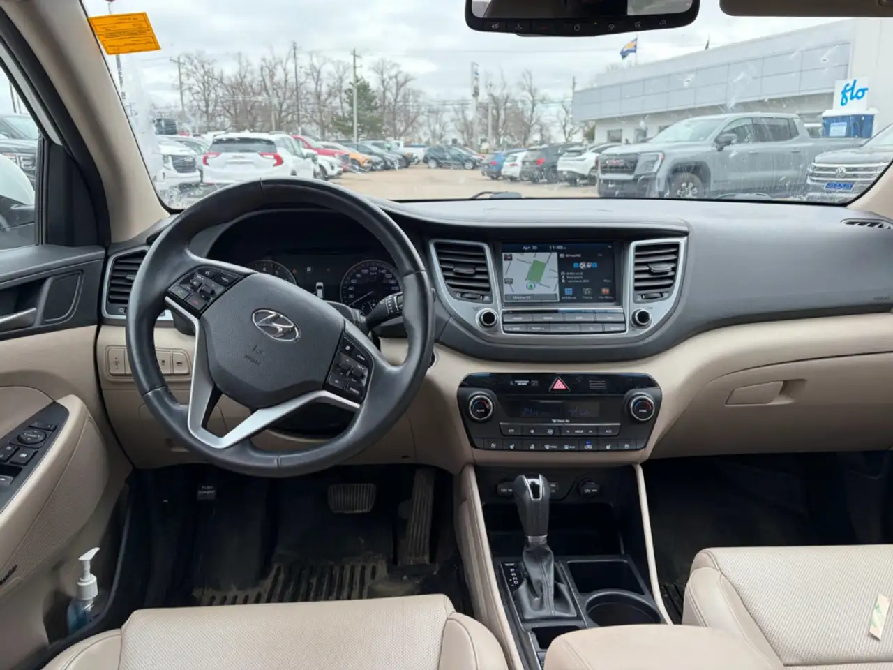 Hyundai TUCSON снимка Hyundai TUCSON