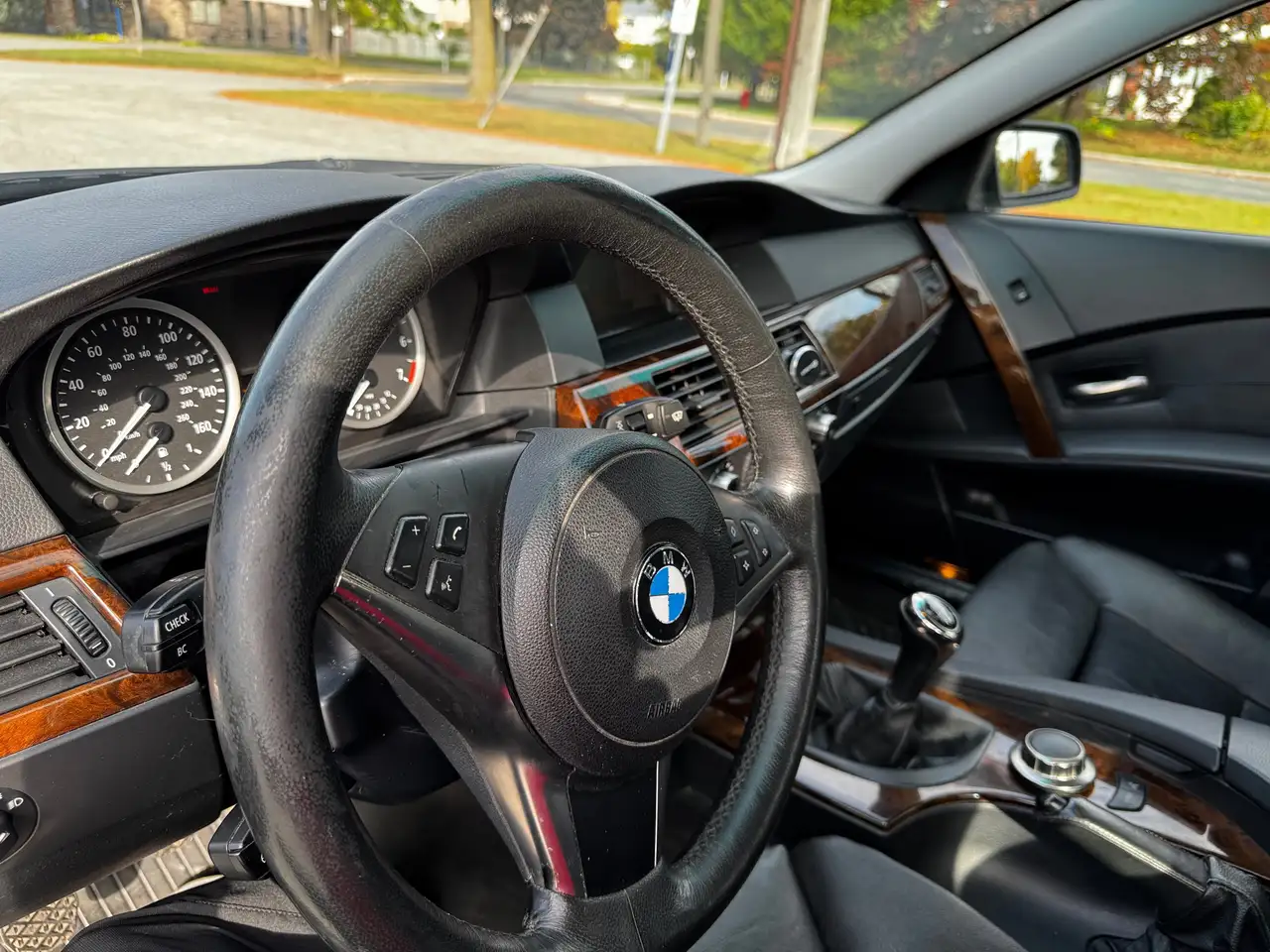 BMW 5 Series fotografie BMW 5 Series