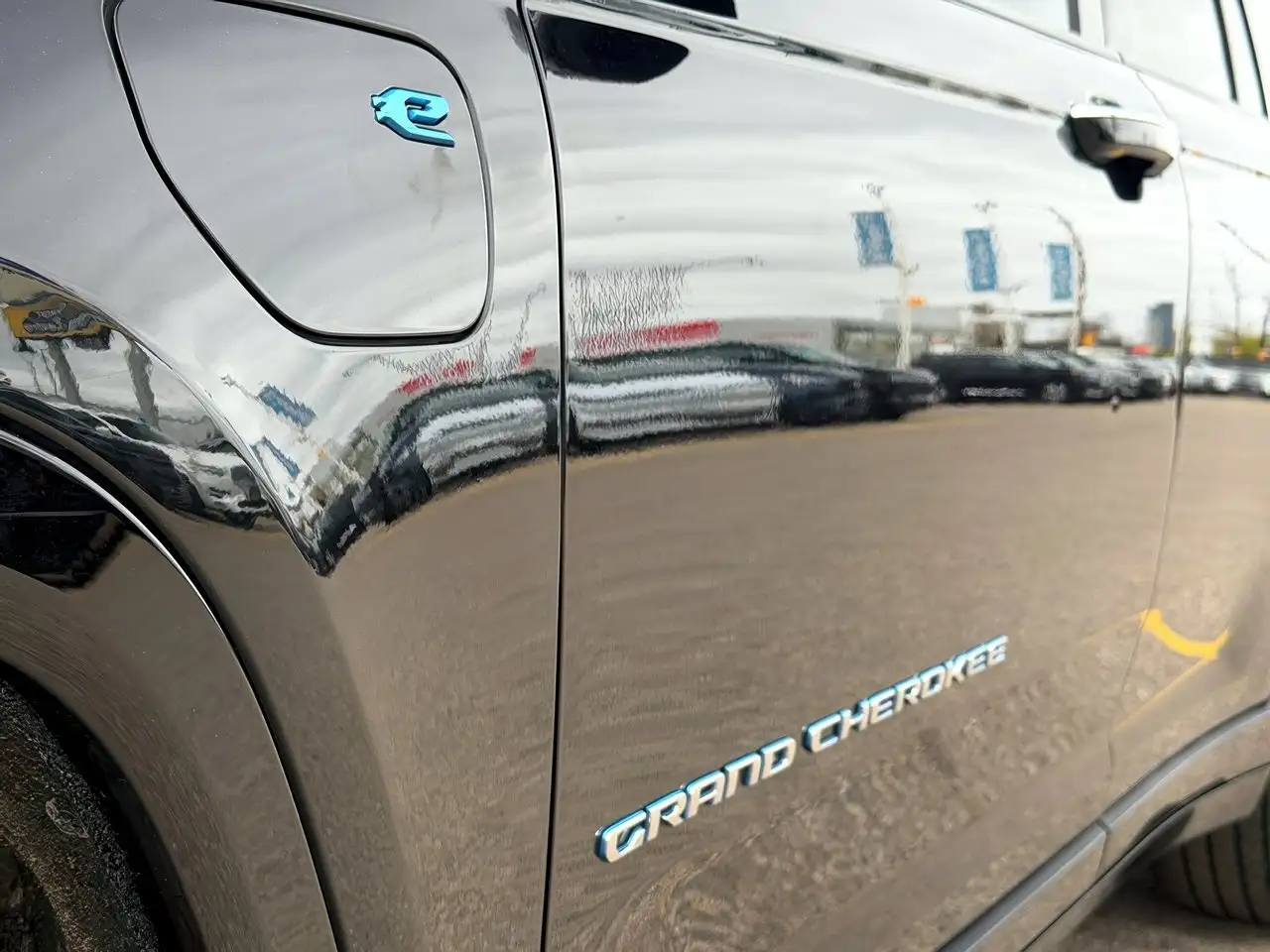 Jeep Grand Cherokee снимка Jeep Grand Cherokee