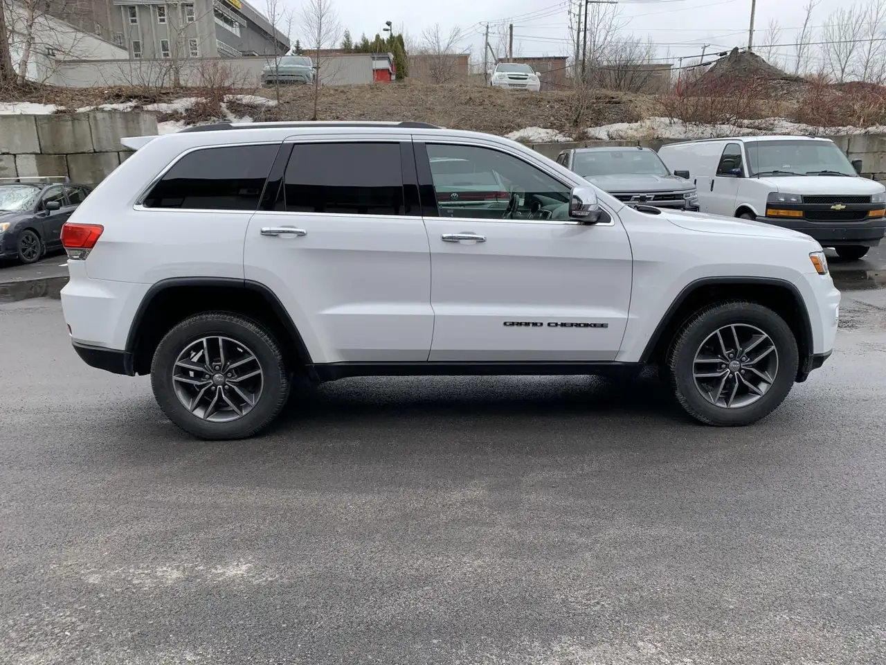 Jeep Grand Cherokee снимка Jeep Grand Cherokee