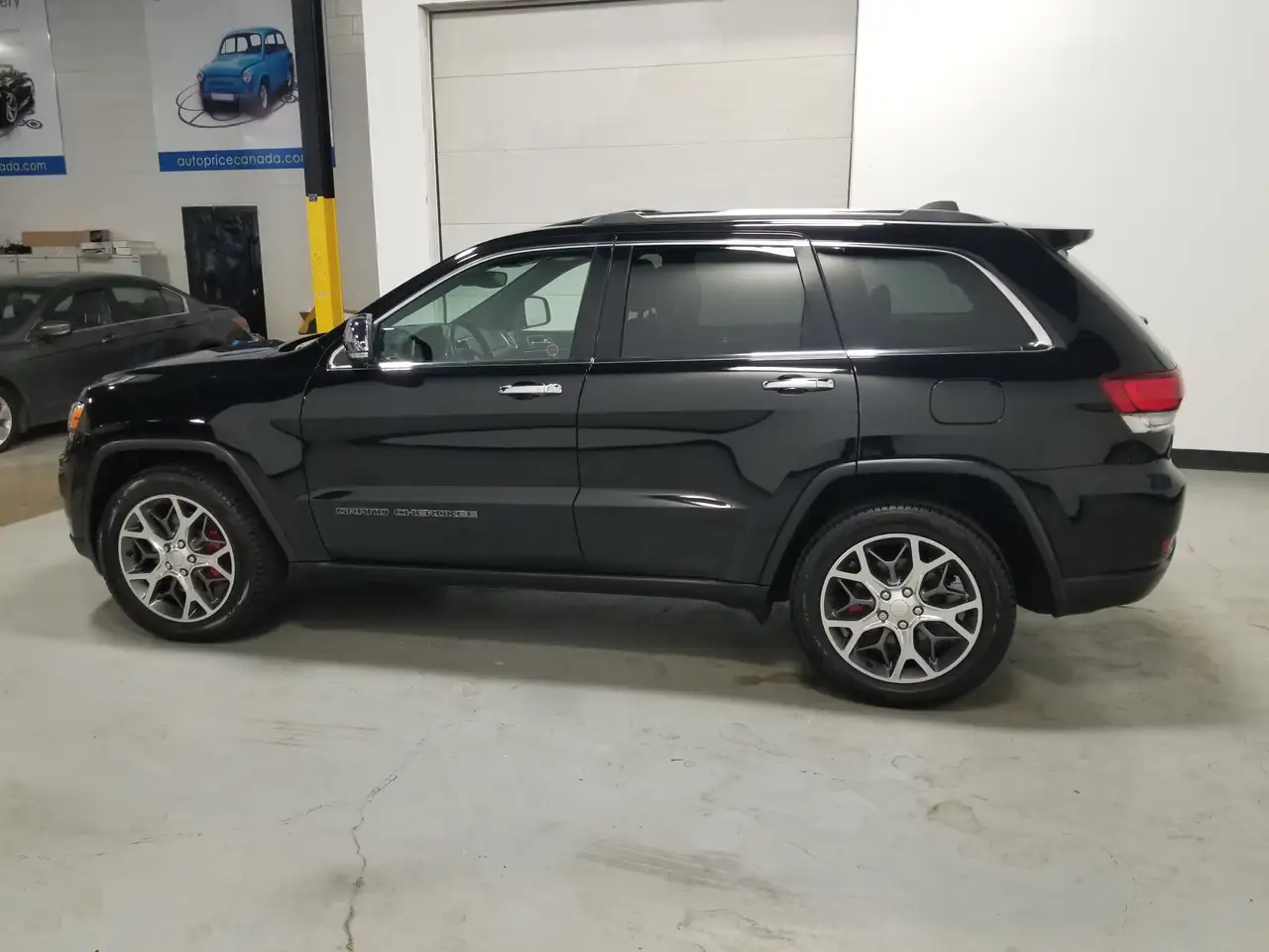 Jeep Grand Cherokee снимка Jeep Grand Cherokee